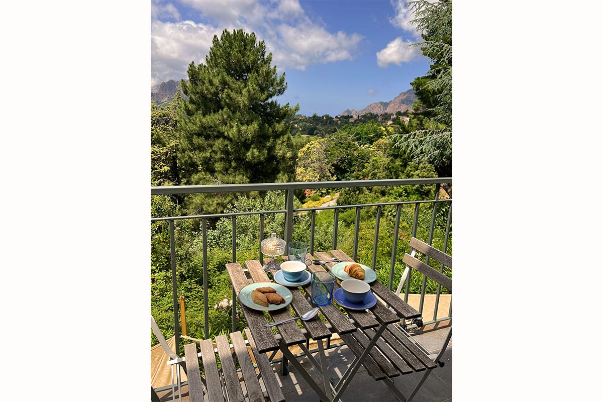 chambres d'hôtes A Tiusella - Terrasse et petit-déjeuner